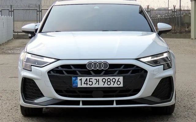 인천중고자동차직거래사이트 A3(8Y) 40 TFSI 프리미엄 매물 사진 9 - 2025/05 15,407km